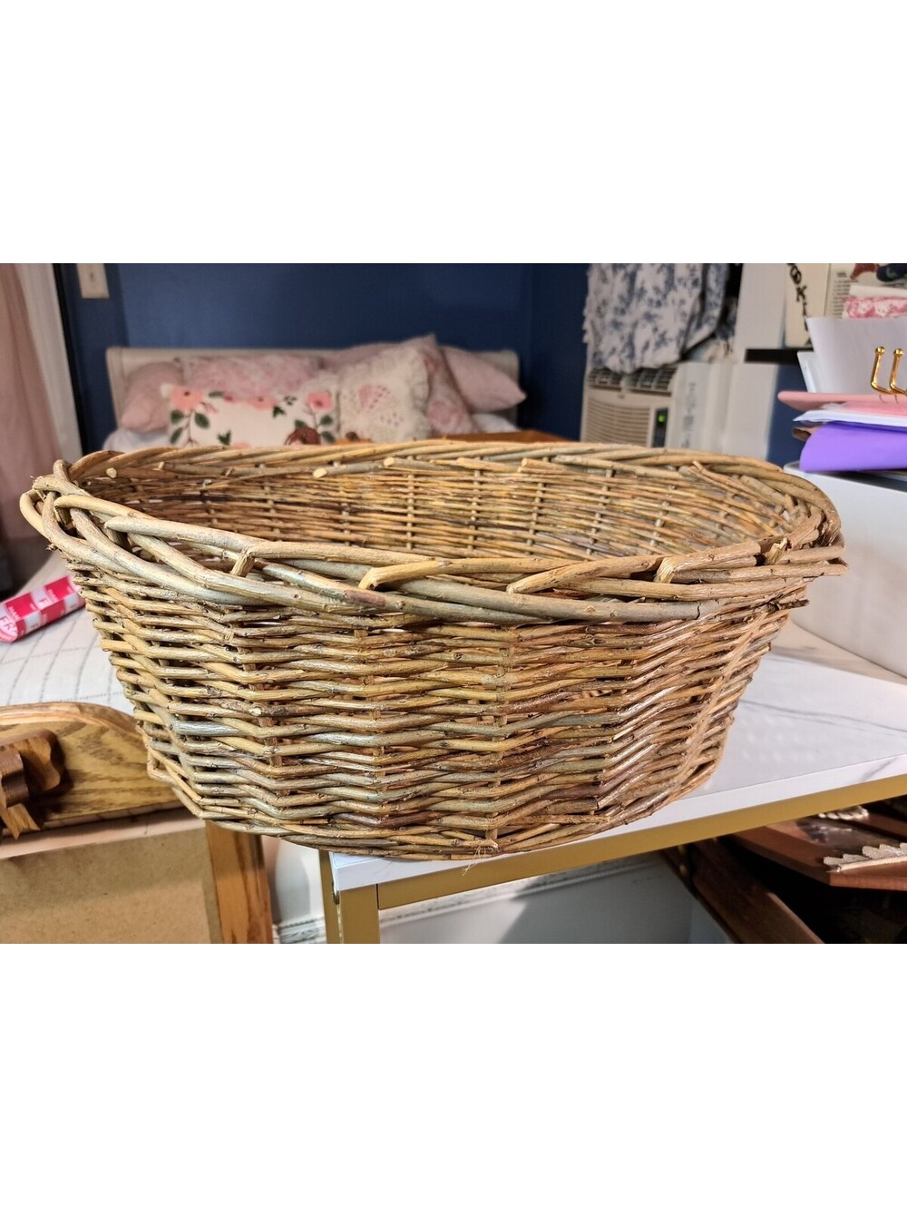Vintage Rustic Hand-woven Twig Willow Branch Twisted Rim Storage Basket 17"x 14"